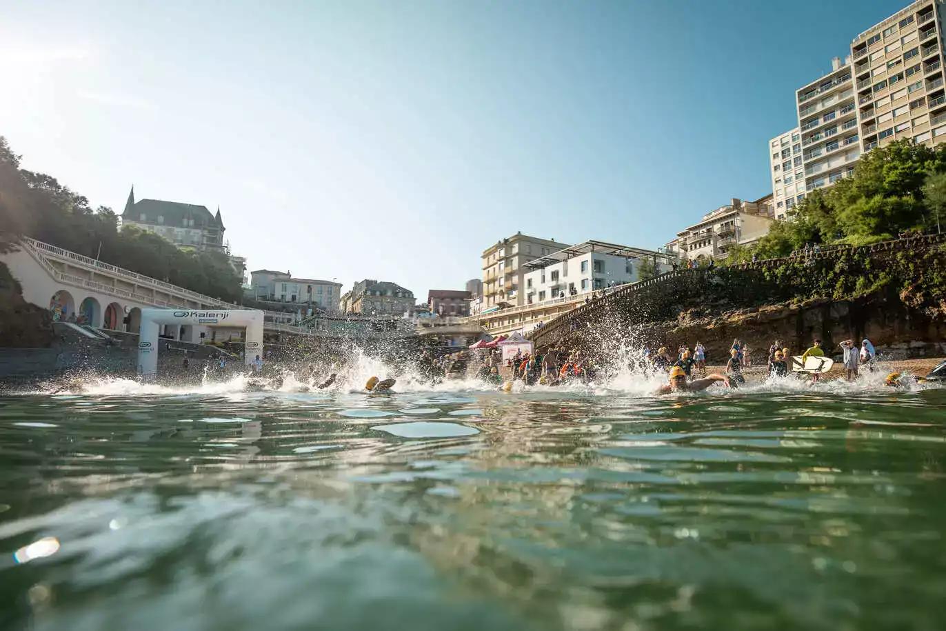 Slide photo Traversée de Biarritz à la nage